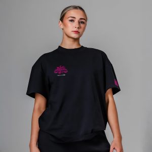 BROADWAY BREAKTHROUGH: BOXY TEE – BLACK